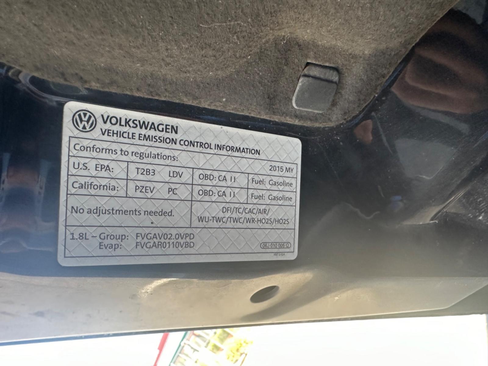 2015 Black /Black Volkswagen Jetta SE 5M (3VWD17AJ4FM) with an 1.8L L4 DOHC 20V engine, Automatic transmission, located at 30 S. Berkeley Avenue, Pasadena, CA, 91107, (626) 248-7567, 34.145447, -118.109398 - Black on Black! Premium Wheels! The 2015 Volkswagen Jetta SE encapsulates the ideal blend of contemporary design, advanced features, and the reliable performance Volkswagen is renowned for. Its sleek contours and sophisticated aesthetics reflect urban sensibilities, making it perfect for city drive - Photo #13